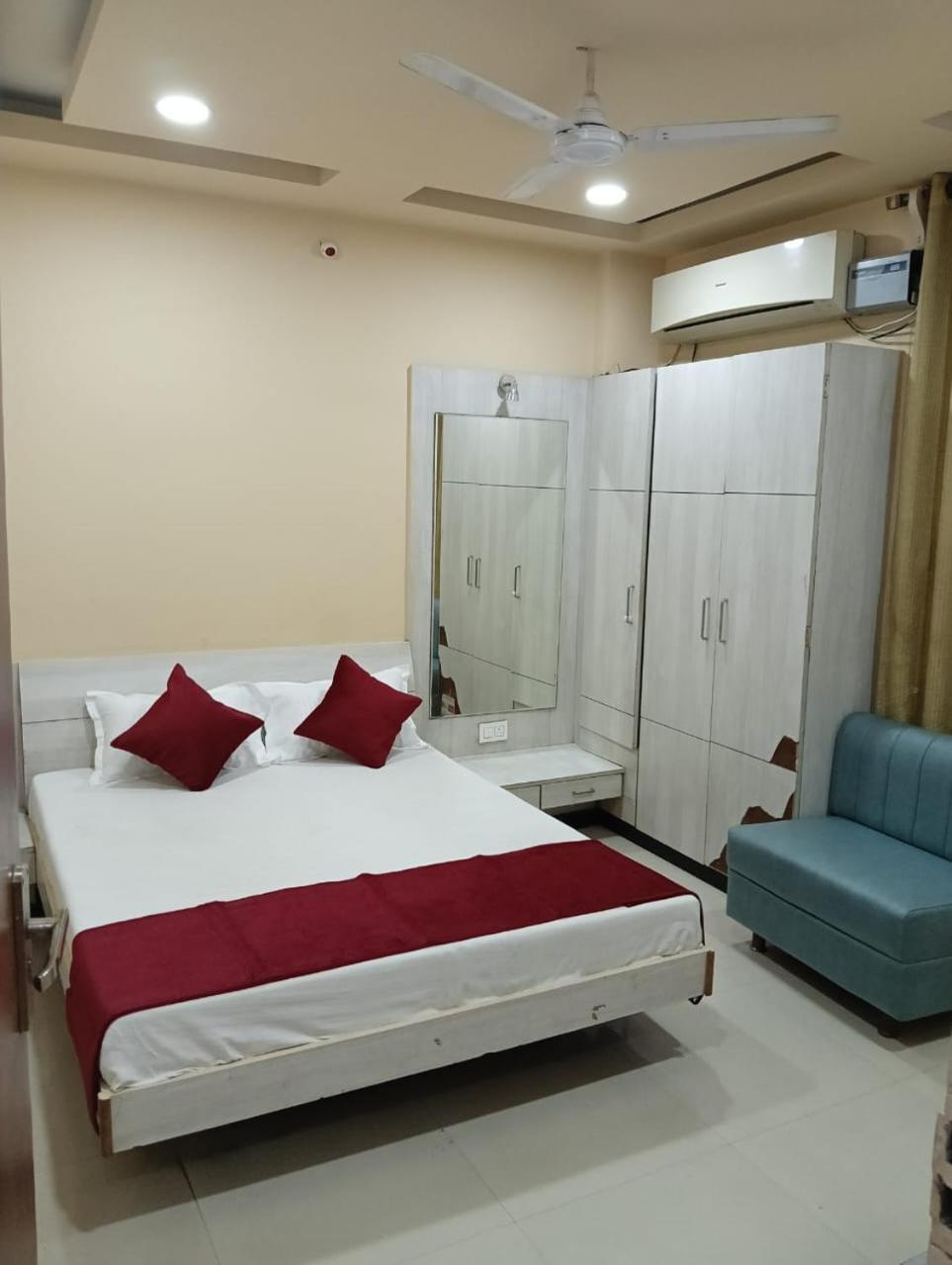Hotel Tirupati Palace Indaur Kültér fotó